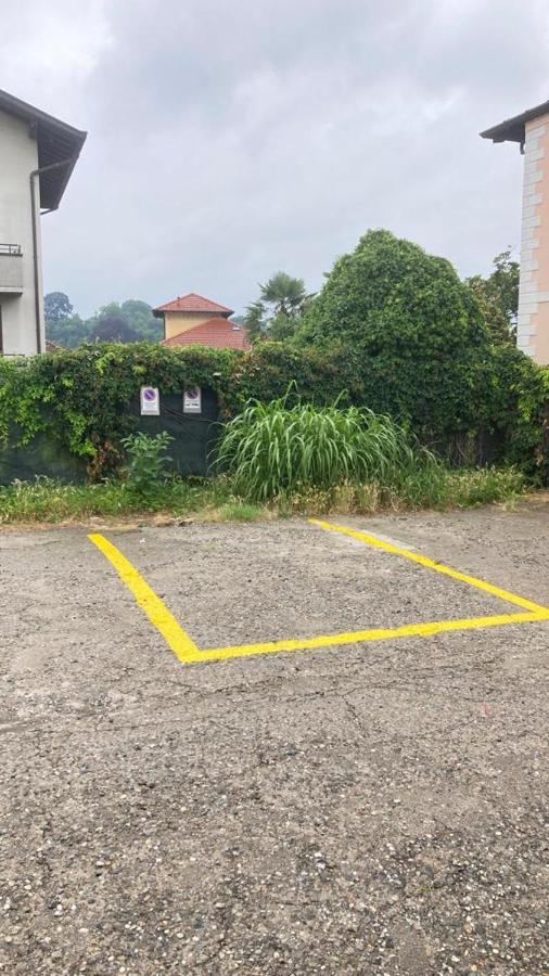 Your Place By The Lake - Near Leonardo Academy, Mxp Sesto Calende Luaran gambar